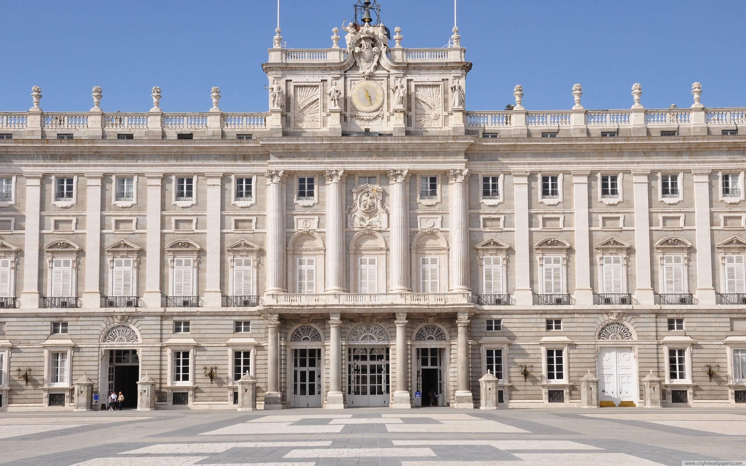 Palacio Square in Madrid