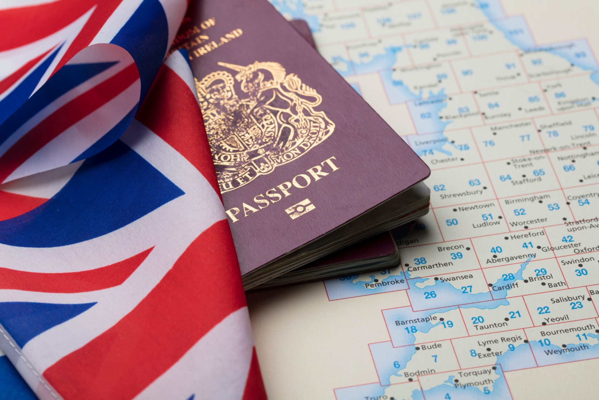 Visas immigration. Виза в Великобританию. Виза uk. Великобританская виза. Рабочая виза в Великобританию.